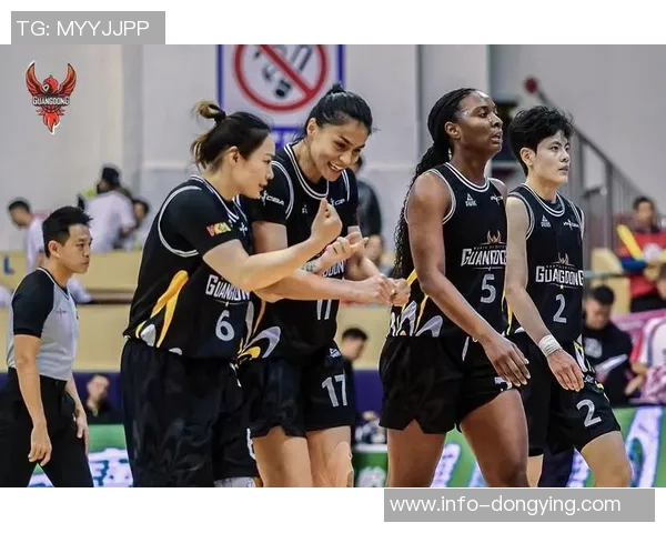 人各有志坎贝奇鼓励女球员兼职擦边博主赚取额外收入与奢侈品分享