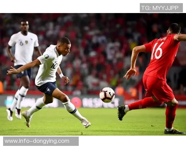 维尔茨在国家队拼搏不懈加练射门后直奔健身房提升自我